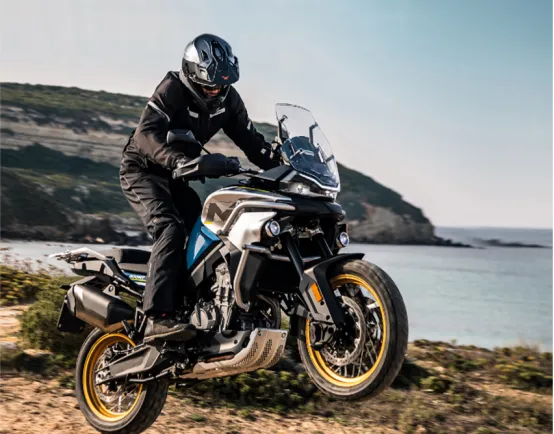 Dov'è il serbatoio di riserva del carburante per le moto?